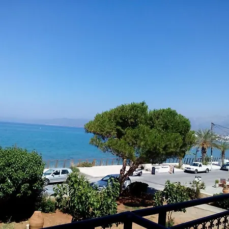 Diamond Beach Apts & *